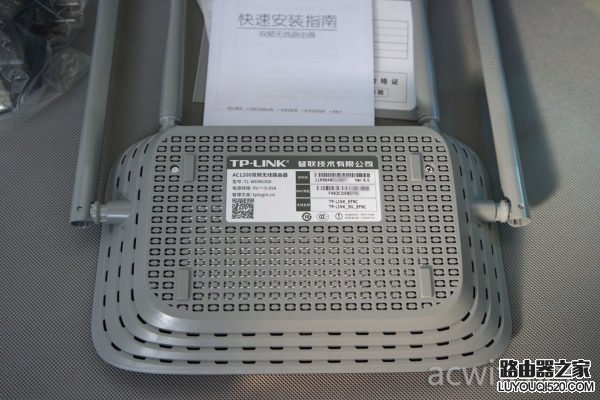 TP-link6300底部