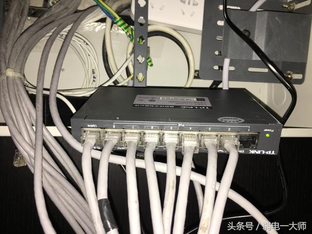 教你设置路由器实现全屋wifi无缝漫游